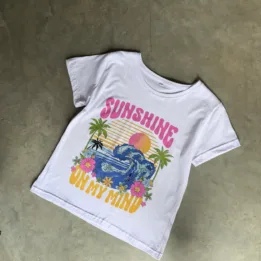 Remera Estampada "Sunshine"