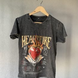 Remera Bordada "Heart Fire" Nevada