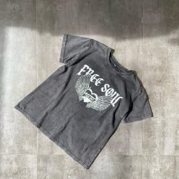 Remera Estampada "Free Soul Alas" Nevada